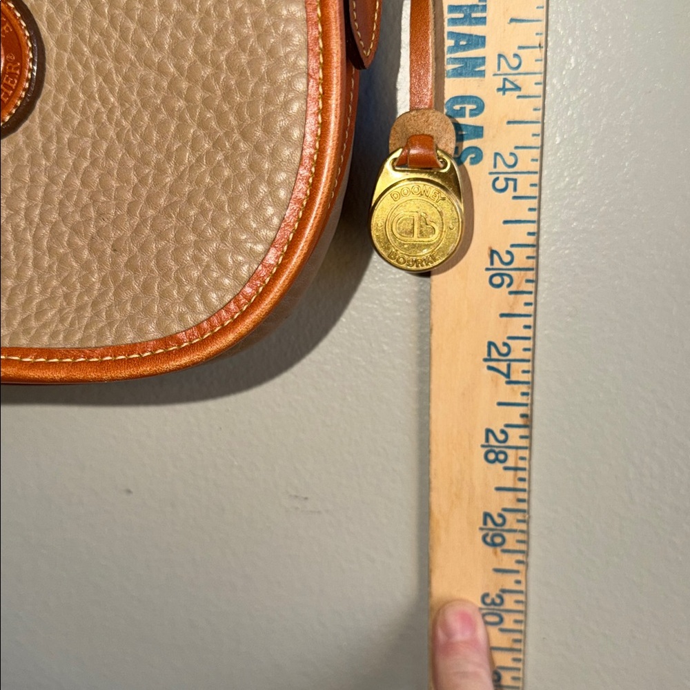 Dooney & Bourke All Weather Leather Crossbody Bag Tan Brown Pebbled AWL Vintage - Picture 11 of 13